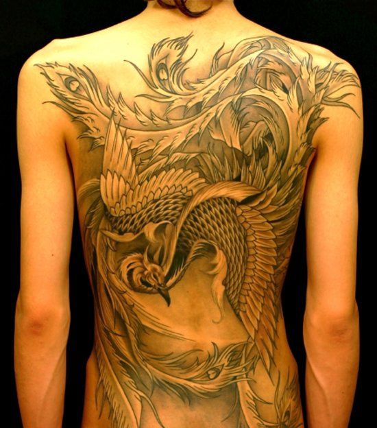 Hình xăm mới mẻ được nhiều người yêu thích đa dạng hình dáng hinh-xam-phuong-hoang--7